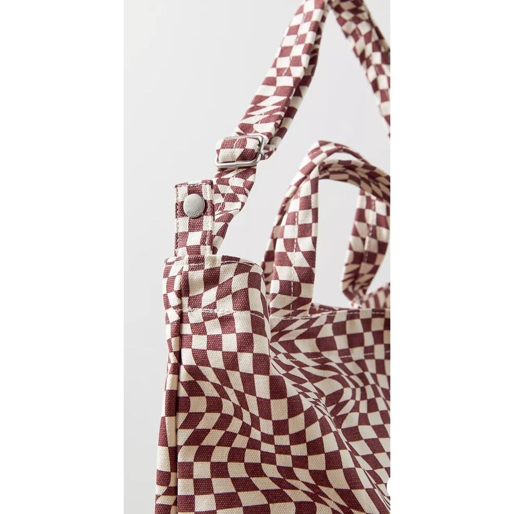 BAGGU Horizontal Duck Bag Trippy Checker Maroon Ivory Print Wearable Art Modern - Picture 3 of 8